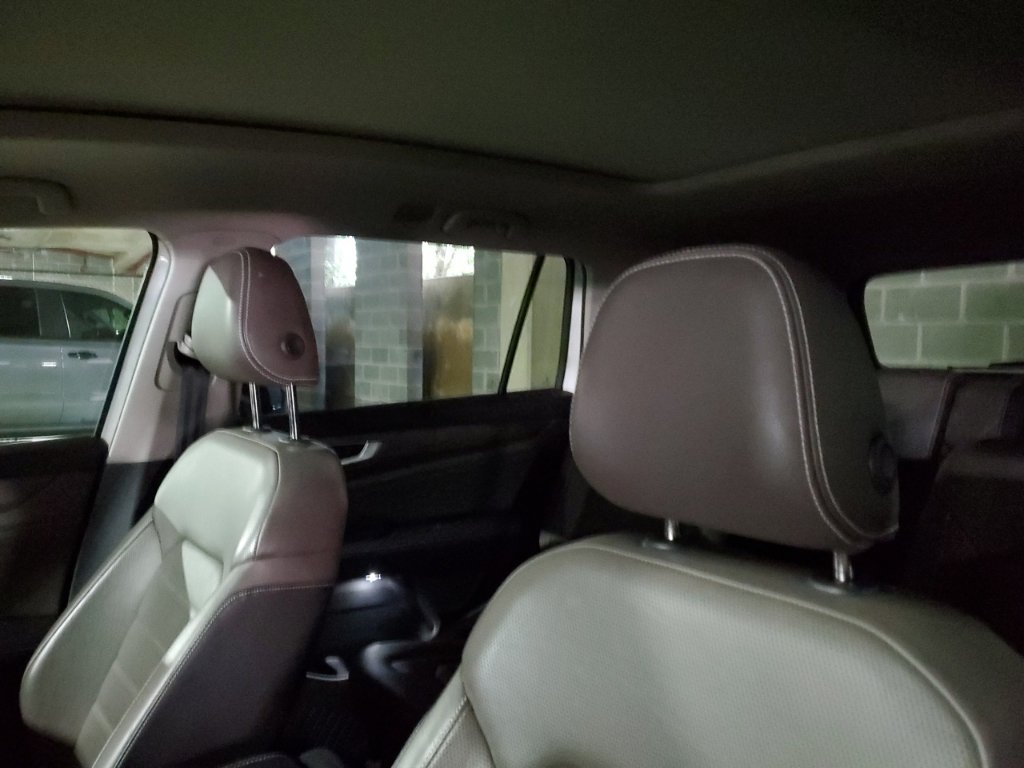Used 2024 Volkswagen Atlas SEL AWD/4WD image 16