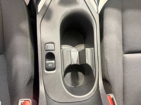 Certified 2024 Toyota Corolla LE AWD/4WD image 32