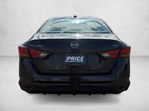 Used 2023 Nissan Altima 2.5 SV image 6