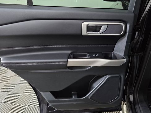 Used 2023 Ford Explorer XLT w/ Equipment Group 202A image 30