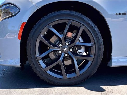 Used 2022 Dodge Charger R/T w/ Plus Group RWD image 12