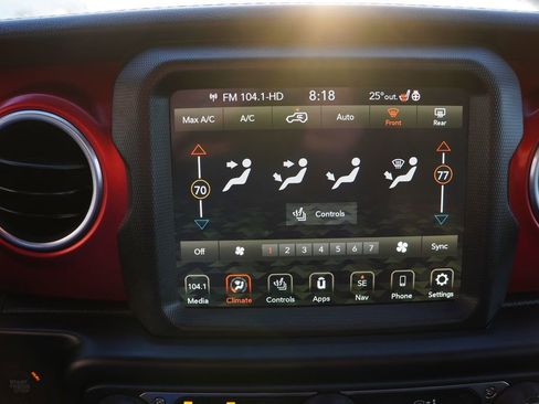 Certified 2021 Jeep Wrangler Unlimited Rubicon image 24