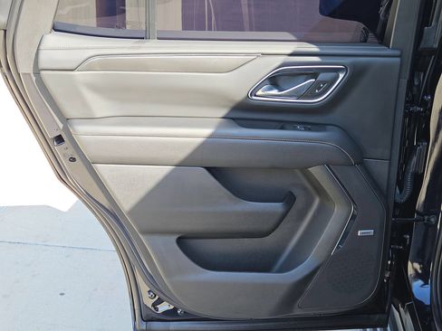 Certified 2023 GMC Yukon AT4 w/ AT4 Premium Plus Package AWD/4WD image 12