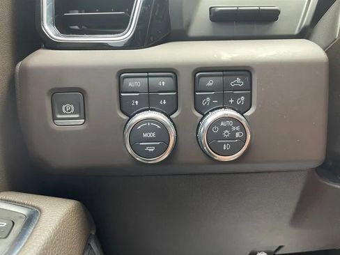 Used 2023 GMC Sierra 1500 Denali w/ Denali Reserve Package AWD/4WD image 34