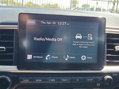 Used 2023 Hyundai Venue SEL FWD image 10