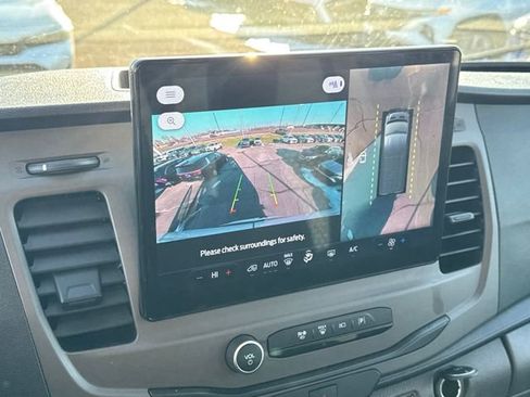 Used 2022 Ford Transit 350 XLT image 21