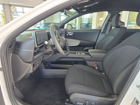 New 2025 Hyundai Ioniq 6 SE image 18