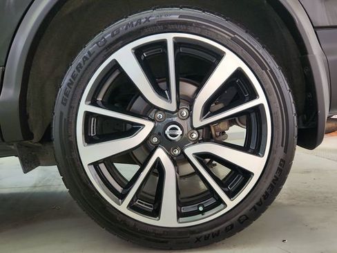 Used 2017 Nissan Rogue Sport SL w/ SL Premium Package FWD image 31