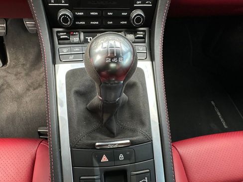 Used 2024 Porsche 718 Boxster image 26