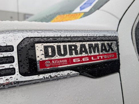 Used 2024 GMC Sierra 3500 SLE w/ SLE Value Package image 5