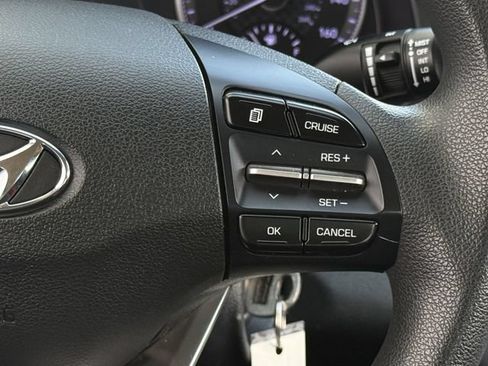 Used 2020 Hyundai Elantra SE w/ Cargo Package (C1) FWD image 14
