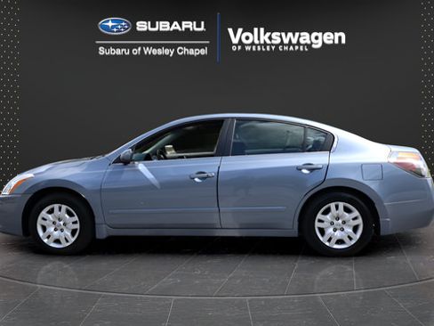 Used 2010 Nissan Altima 2.5 S FWD image 4