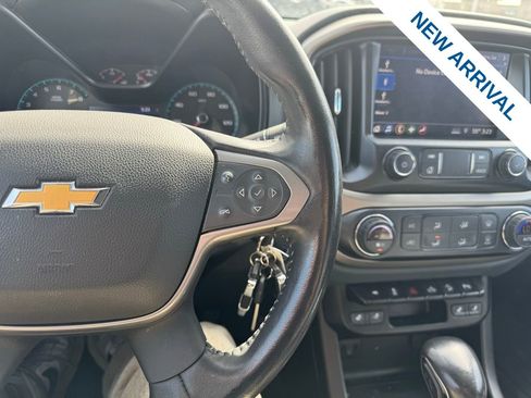 Used 2022 Chevrolet Colorado Z71 w/ Z71 Midnight Edition image 21