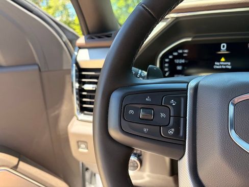 Used 2024 GMC Sierra 1500 Denali w/ Denali Reserve Package AWD/4WD image 32