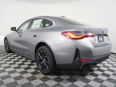 New 2026 BMW i4 eDrive40 RWD image 5