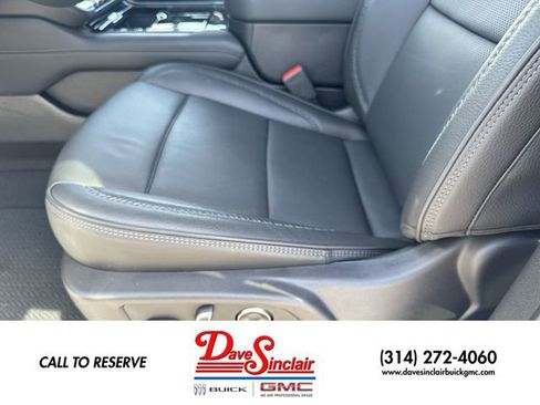 New 2026 GMC Yukon Denali w/ Sun & Power Step Package AWD/4WD image 12