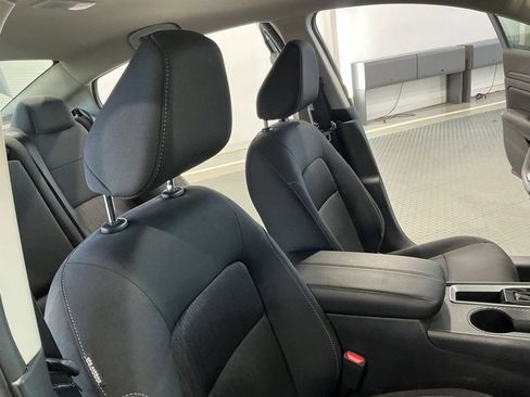 Used 2025 Nissan Altima 2.5 S image 17