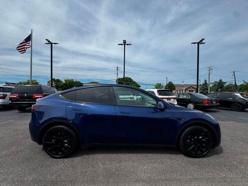 Used 2021 Tesla Model Y Long Range AWD/4WD image 5