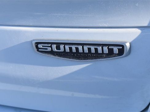 Used 2021 Jeep Grand Cherokee L Summit w/ Luxury Tech Group V image 21