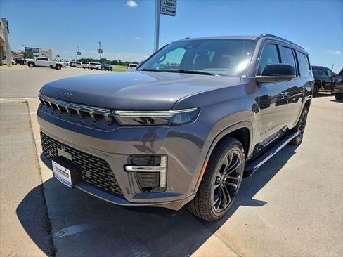 New 2026 Jeep Grand Wagoneer L Summit AWD/4WD image 31