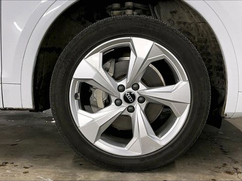 Certified 2023 Audi Q5 2.0T Premium Plus w/ Premium Plus Package image 12