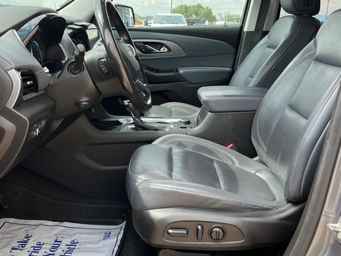 Used 2018 Chevrolet Traverse Premier w/ LPO, Floor Liner Package AWD/4WD image 10