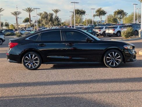 Used 2023 Honda Civic EX image 7