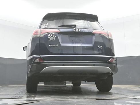 Used 2017 Toyota RAV4 XLE AWD/4WD image 32