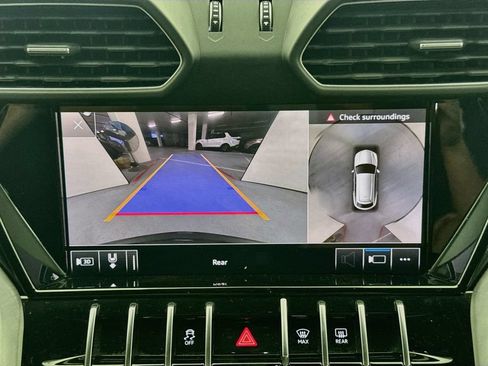 Used 2020 Lamborghini Urus AWD/4WD image 14