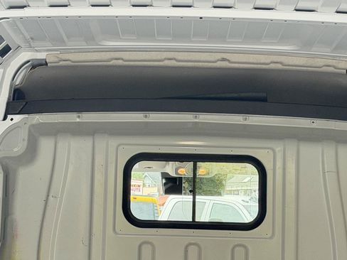 Used 2024 RAM ProMaster 2500 w/ Convenience Group FWD image 13