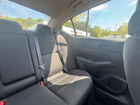 Used 2025 Nissan Altima 2.5 SV FWD image 38