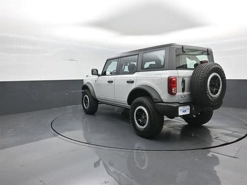 New 2026 Ford Bronco 4-Door w/ Sasquatch Package AWD/4WD image 5