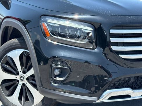 Used 2025 Mercedes-Benz GLB 250 image 4