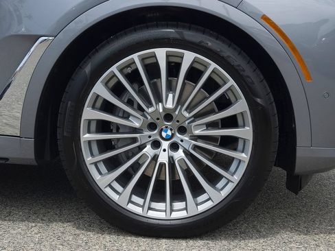 New 2027 BMW X7 xDrive40i w/ Premium Package AWD/4WD image 5