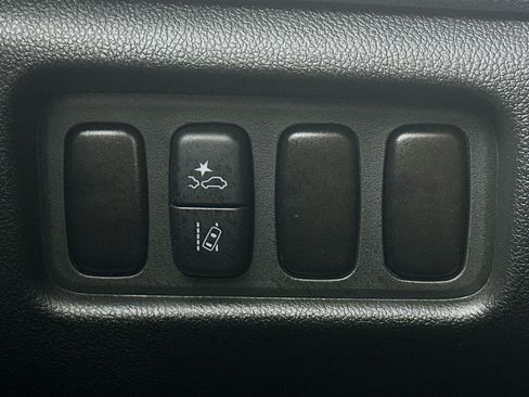 Used 2025 Mitsubishi Outlander Sport ES image 17