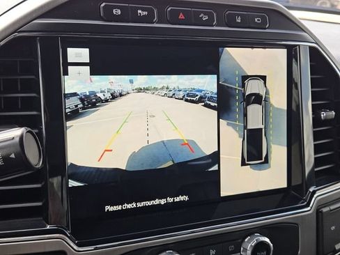 Used 2022 Ford F350 Platinum w/ FX4 Off-Road Package AWD/4WD image 22