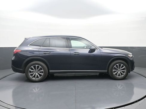 Used 2023 Mercedes-Benz GLC 300 image 8