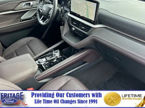 New 2026 Ford Explorer Platinum image 17