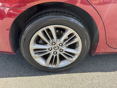 Used 2015 Toyota Camry SE FWD image 20