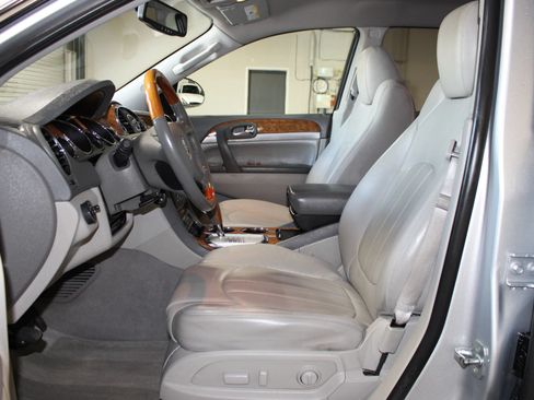 Used 2012 Buick Enclave Leather FWD image 8