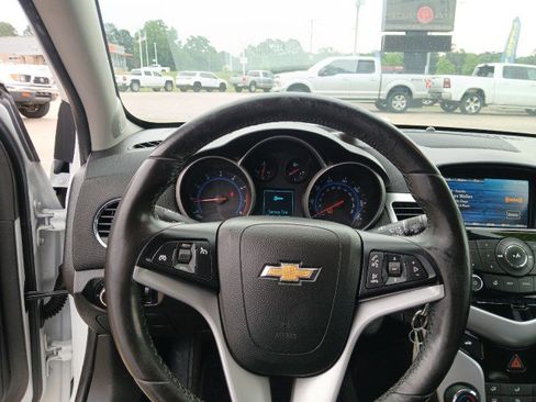 Used 2015 Chevrolet Cruze LT FWD image 21