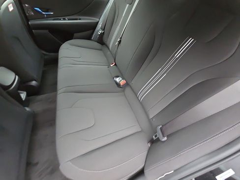 Used 2026 Hyundai Elantra Hybrid FWD image 14