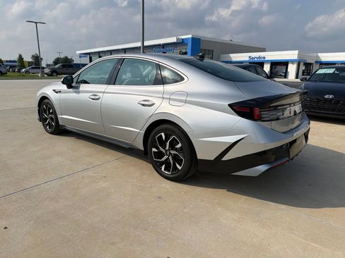 Used 2025 Hyundai Sonata SEL FWD image 7