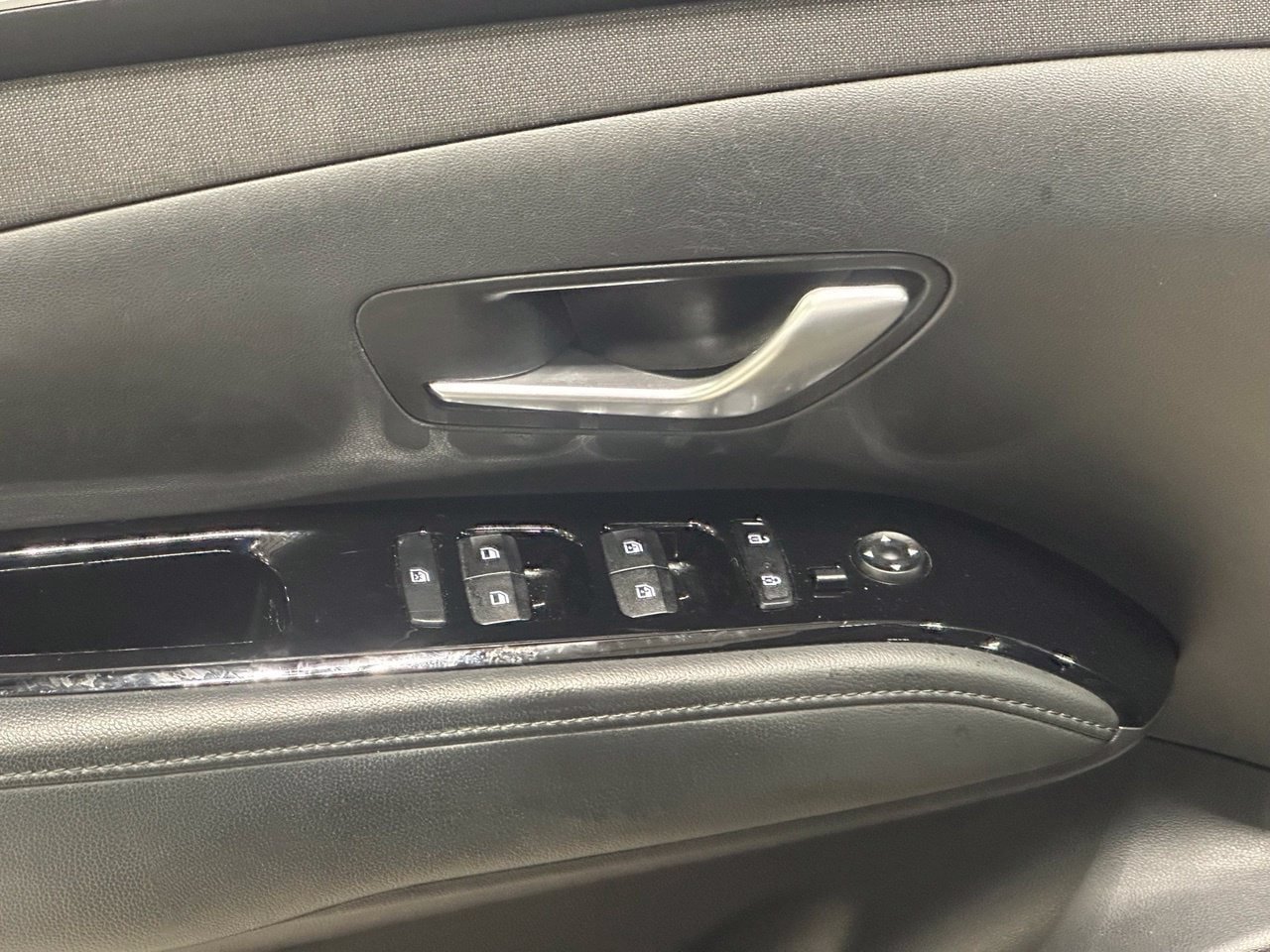 Used 2023 Hyundai Tucson SEL w/ Cargo Package AWD/4WD image 10