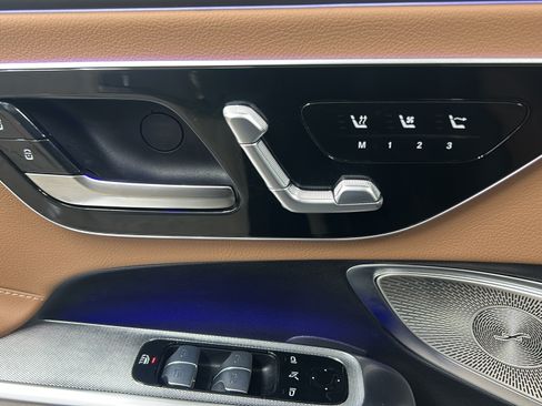 Certified 2024 Mercedes-Benz CLE 450 4MATIC Cabriolet image 11