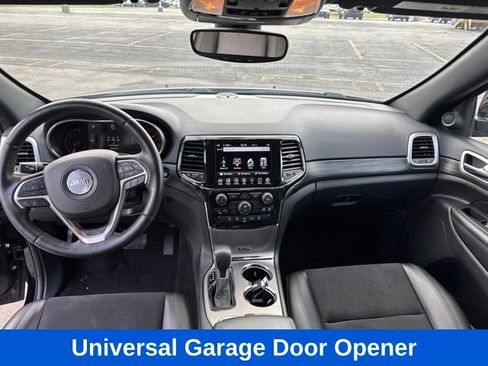 Used 2022 Jeep Grand Cherokee Laredo X AWD/4WD image 12