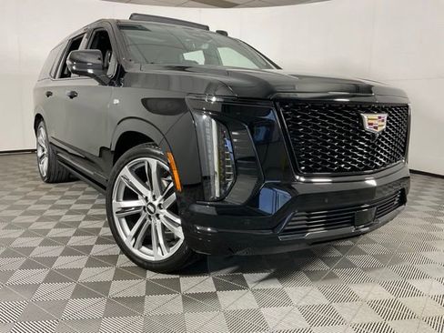 Used 2025 Cadillac Escalade Sport w/ Touring Package AWD/4WD image 43