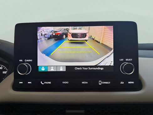 Certified 2024 Honda HR-V LX image 17