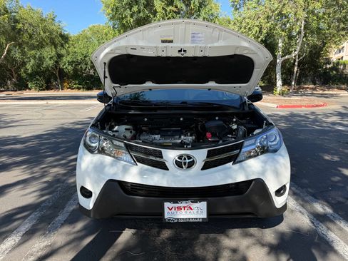 Used 2013 Toyota RAV4 LE AWD/4WD image 27