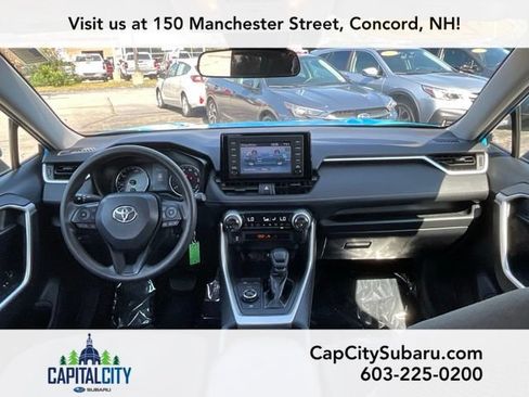 Used 2019 Toyota RAV4 LE AWD/4WD image 15